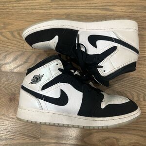 Air Jordan 1 Mid SE 'Diamond'